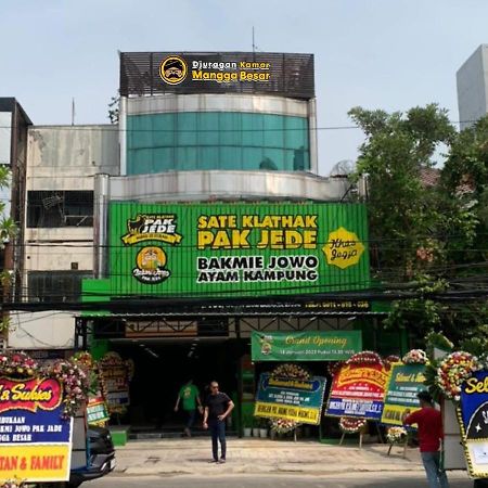 Хостел Djuragan Kamar Mangga Besar Джакарта Экстерьер фото