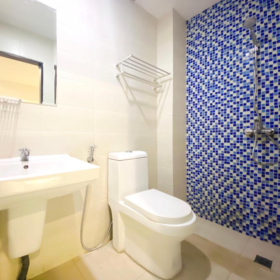 Хостел Djuragan Kamar Mangga Besar Джакарта Экстерьер фото