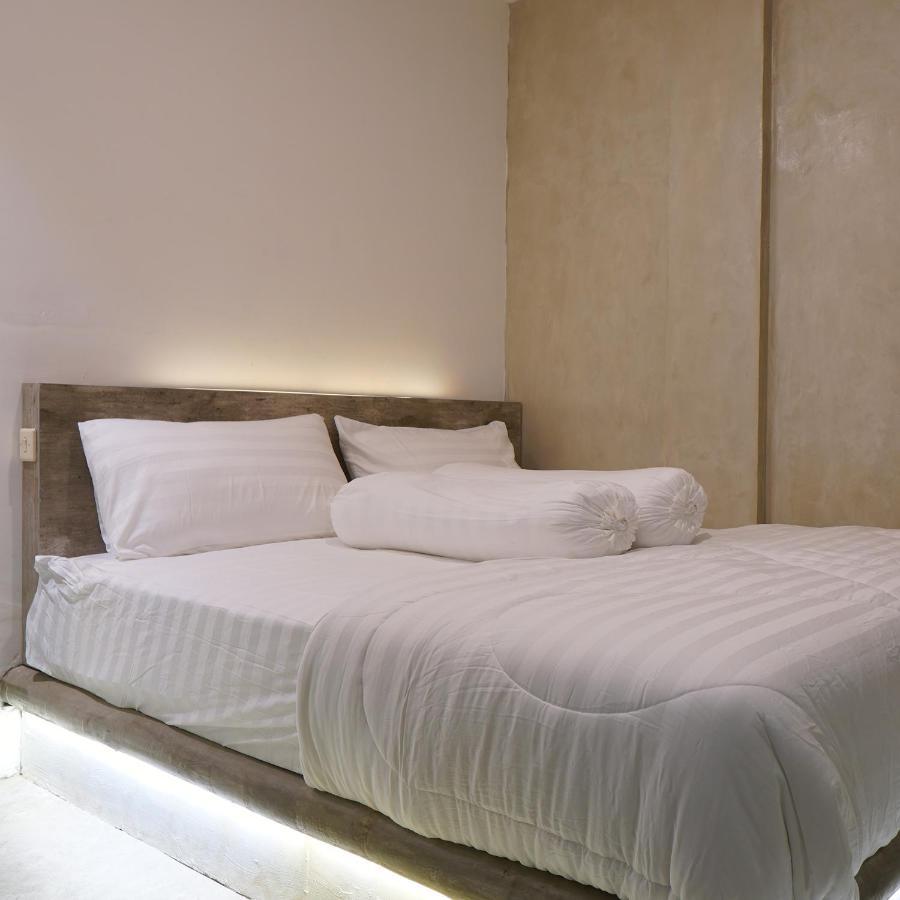 Хостел Djuragan Kamar Mangga Besar Джакарта Экстерьер фото